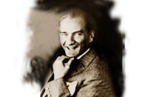 ataturk-guluyor